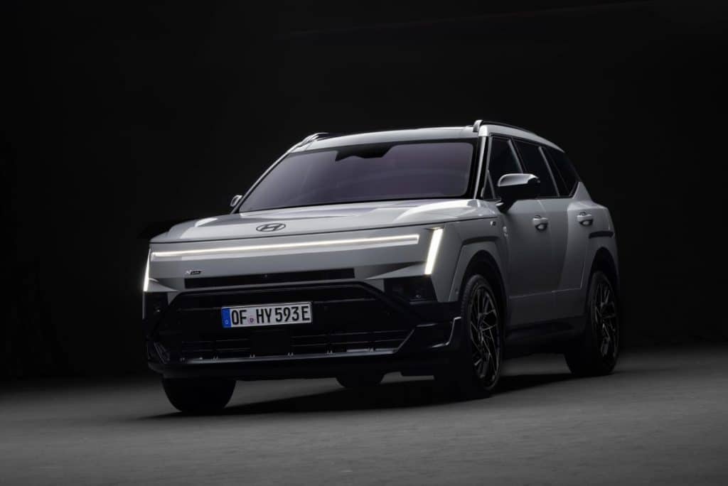Hyundai Tucson N Line Nouvelle Génération gris, vue de trois quarts avant