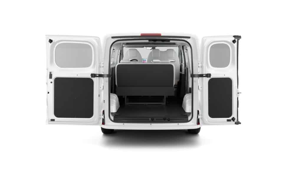Maxus eDeliver 5 vu de l'arrière, portes ouvertes