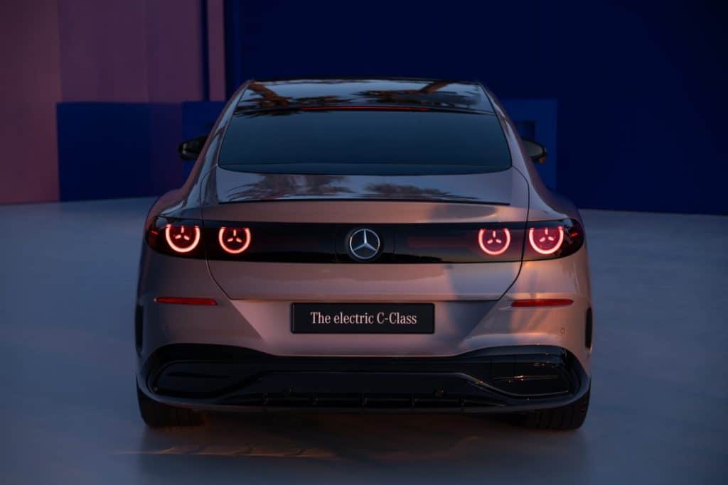 Face arrière de la Mercedes Classe C électrique